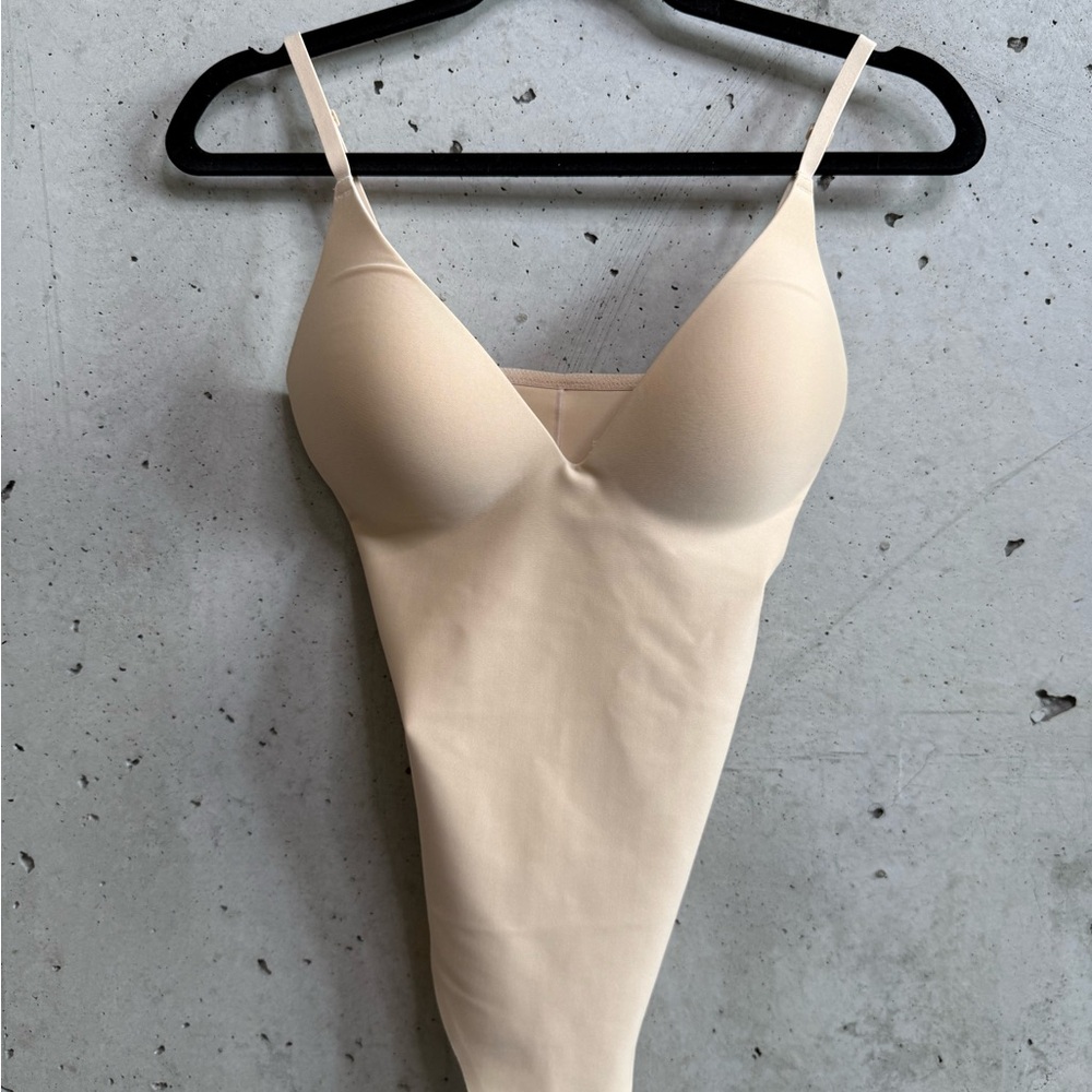 NWT SKIMS Push-up Thong Bodysuit | Shapewear | Small | Nude Clay